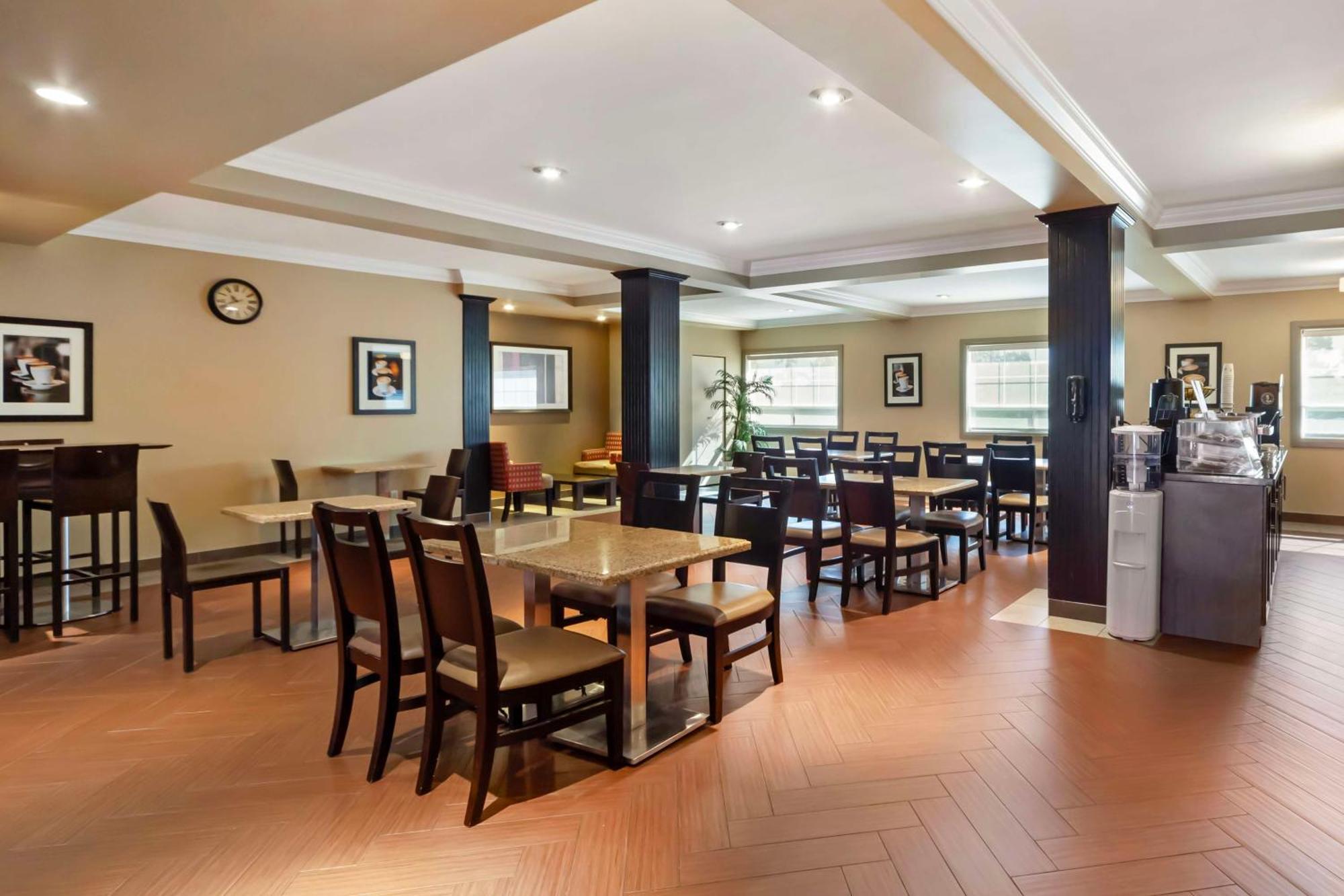 贝斯特韦斯特平河套房酒店 Peace River 外观 照片